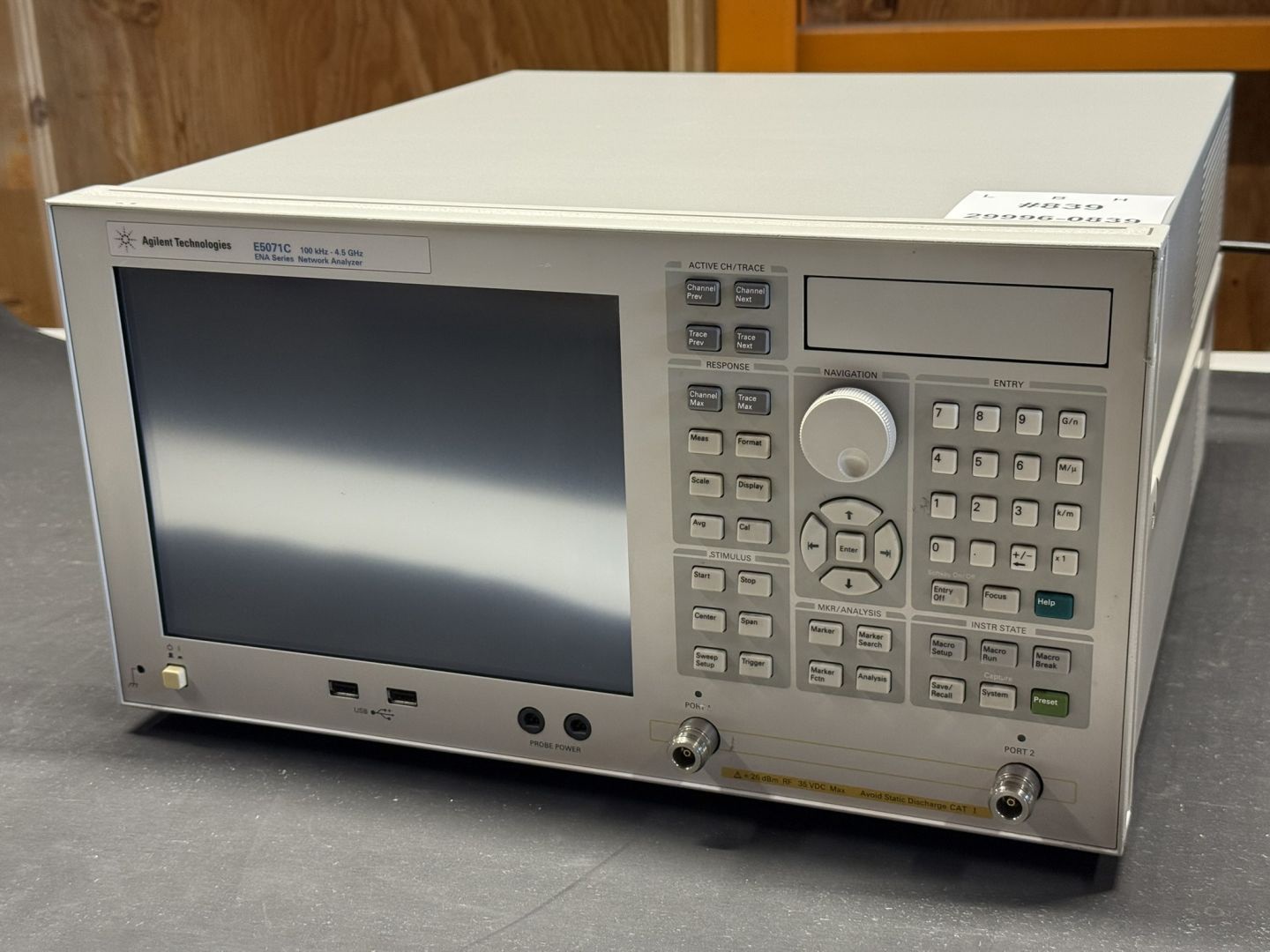 Labor- und Messtechnik, Netzwerkanalyzer, Klimaprüfschrank mit Kältemaschine und mehr